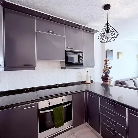 Sunset & Ocean Views, Beachfront Apartment, Lg501 *