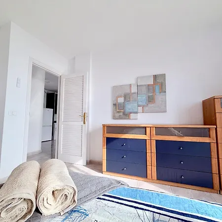 Sunset & Ocean Views, Beachfront Apartment, Lg501 شقة *